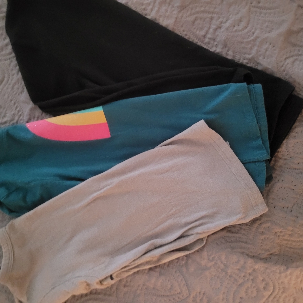 Kids tops